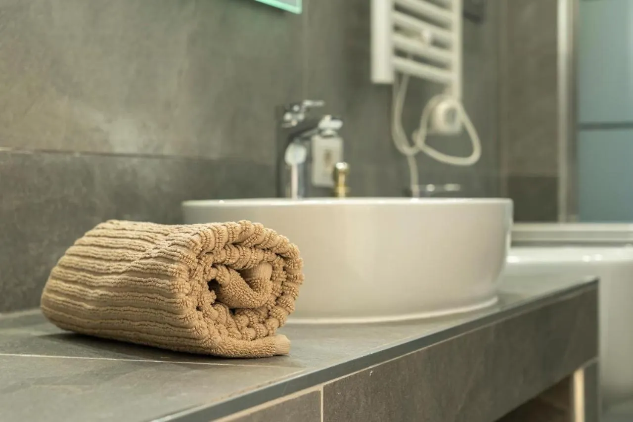 G&A Glow Apartment In Porta Venezia Milan Italy